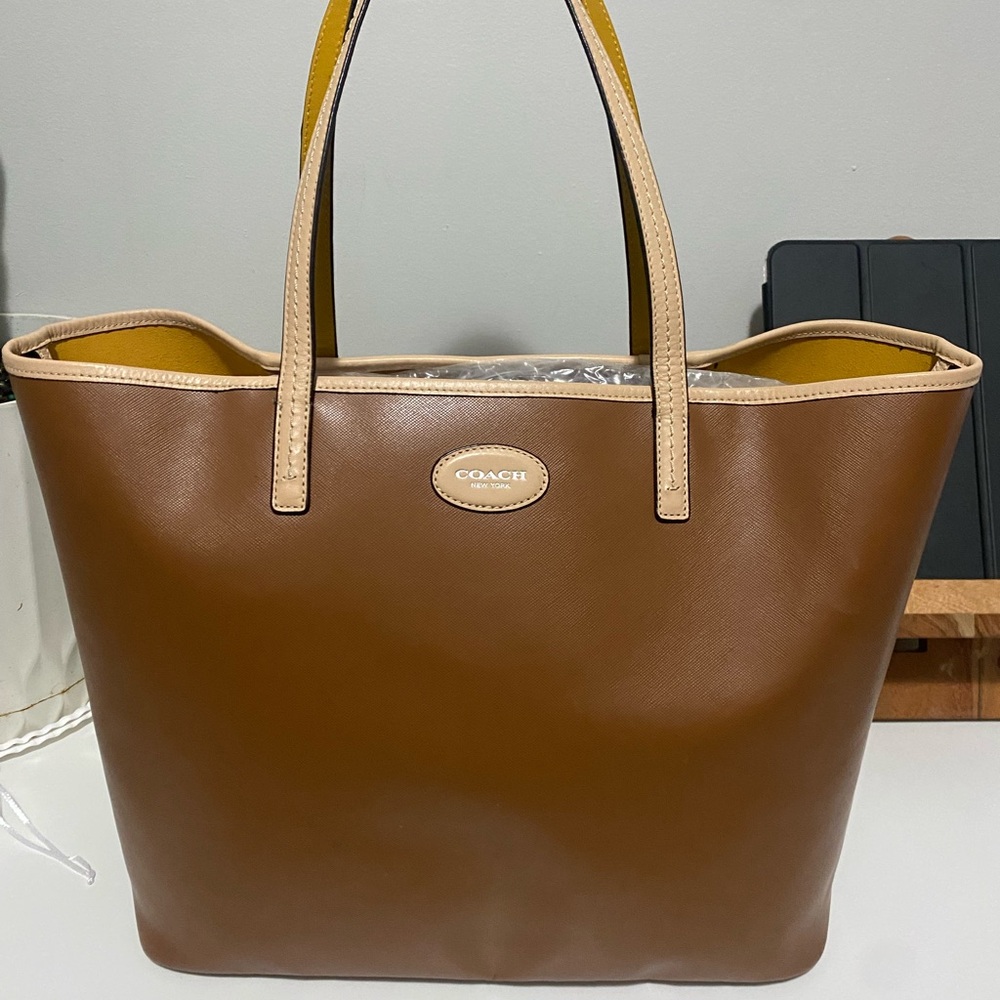 COACH Tote Bag